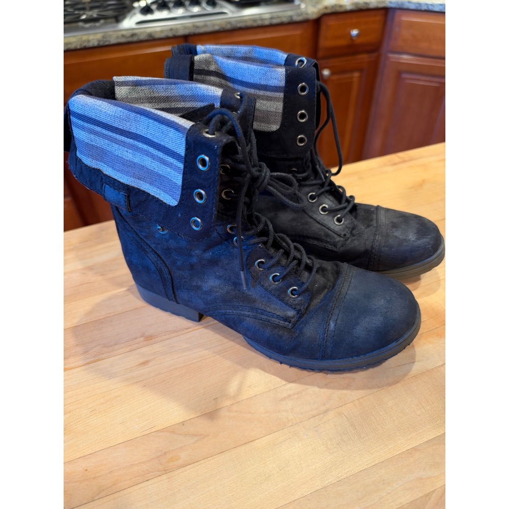 Bongo Tracey Black Faux Suede Fold Over Combat Boots Womens 9 Cap Toe Lug Sole